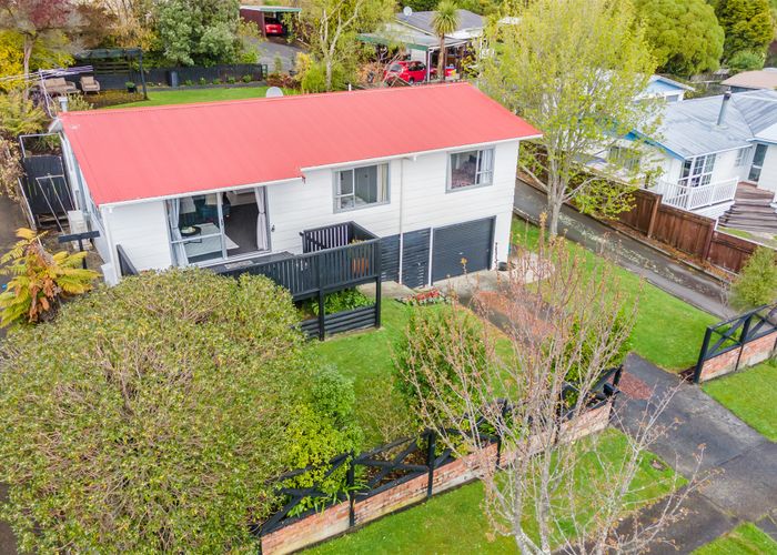  at 7 Oaklands Grove, Clouston Park, Upper Hutt