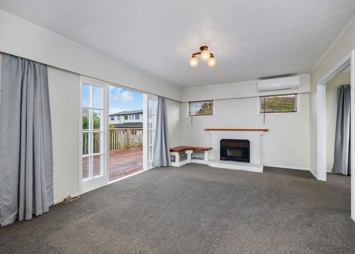  at 21 Waitaki Street, Henderson, Waitakere City, Auckland