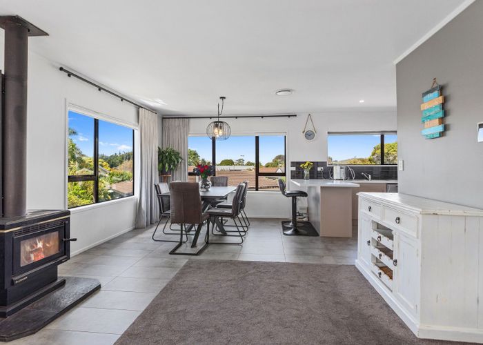  at 10a Hayley Grove, Papamoa Beach, Tauranga, Bay Of Plenty