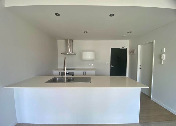  at 2B/136 Stancombe Road, Mission Heights, Manukau City, Auckland