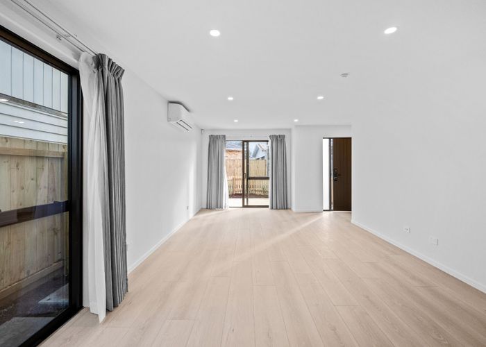  at 16D Gossamer Dr, Pakuranga Heights, Manukau City, Auckland