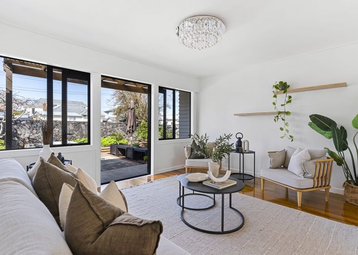  at 1/3 Rogan Street, Hillsborough, Auckland