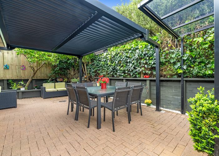  at 10 Isaac Place, East Tamaki Heights, Manukau City, Auckland