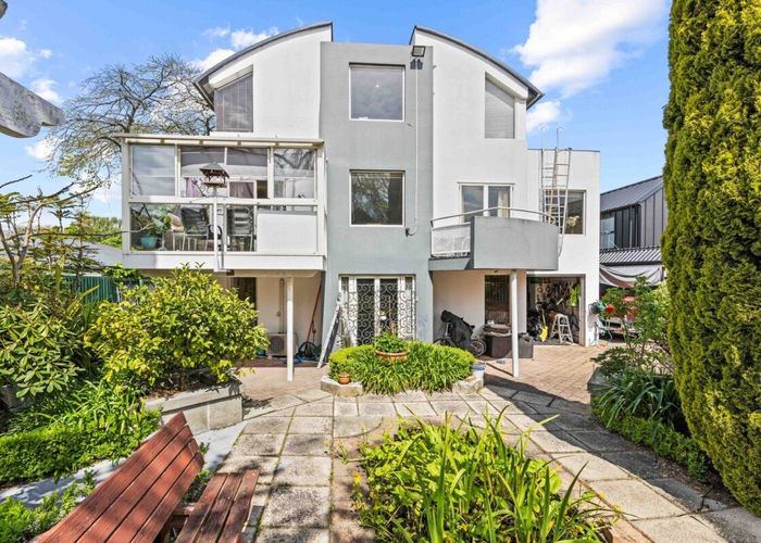  at 227 Peterborough Street, City Centre, Christchurch City, Canterbury