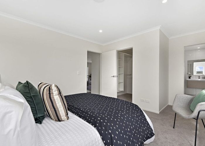  at 7 Pepene Avenue, Waiata Shores, Conifer Grove, Papakura, Auckland