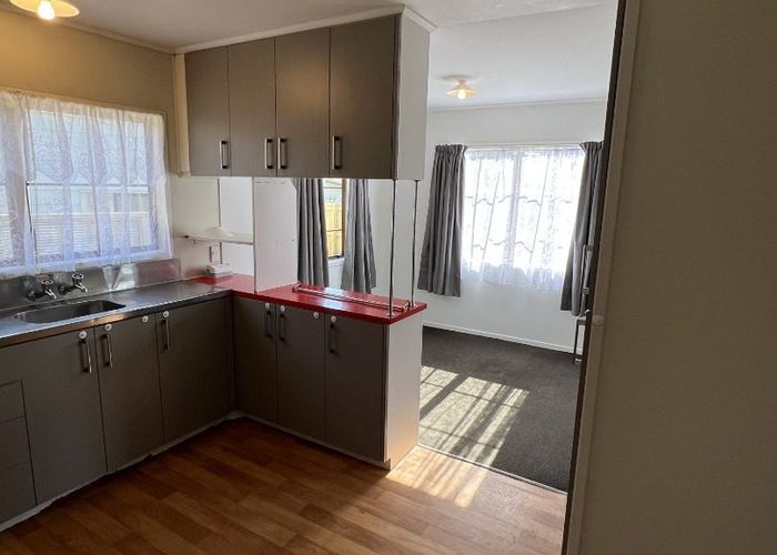  at 16 Goldnib Place, Manurewa, Manukau City, Auckland