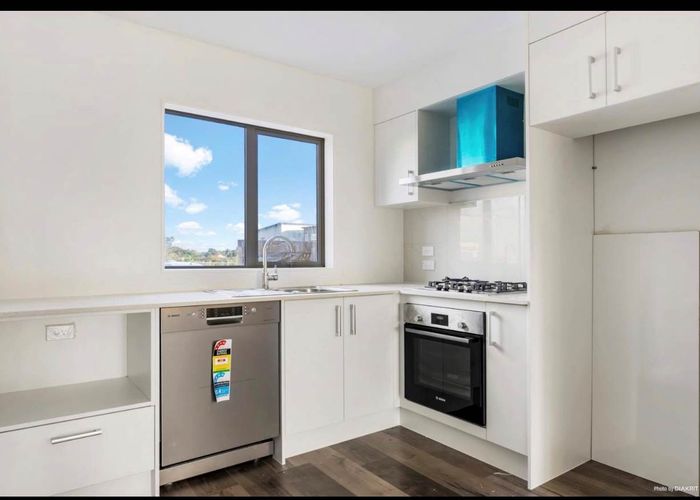 at 148 Battalion Drive, Papakura, Papakura
