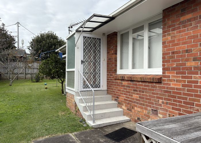  at 3/10A Fenwick Ave, Milford, North Shore City, Auckland