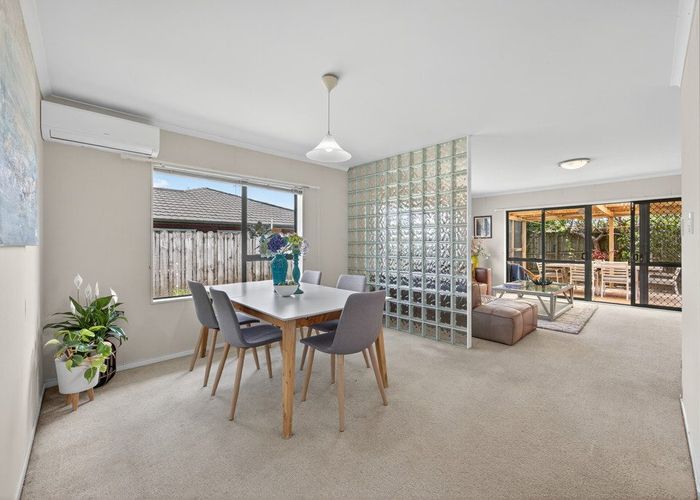  at 16 Newbegin Place, Weymouth, Manukau City, Auckland