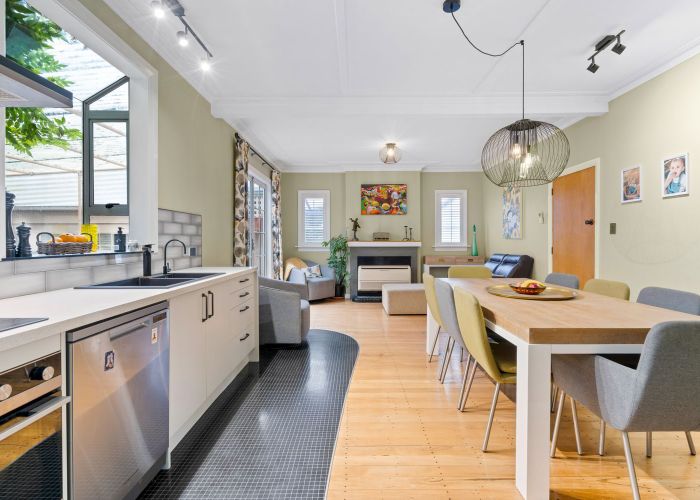  at 210 Bay View Road, South Dunedin, Dunedin