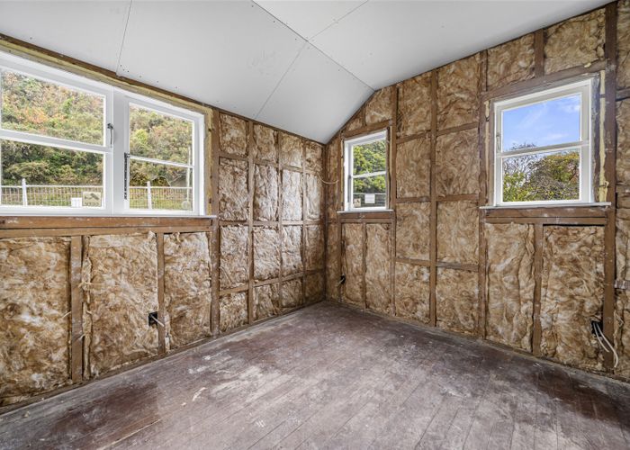  at 10 Coast Road, Wainuiomata, Lower Hutt