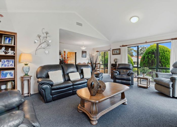  at 4 Columbia Place, Albany, North Shore City, Auckland