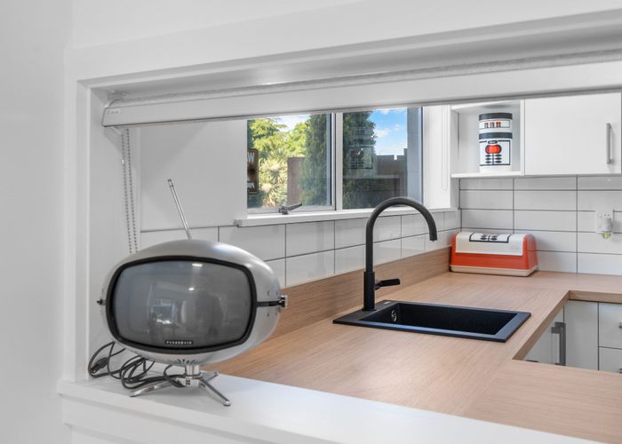  at 2/37 Avalon Street, Richmond, Christchurch City, Canterbury