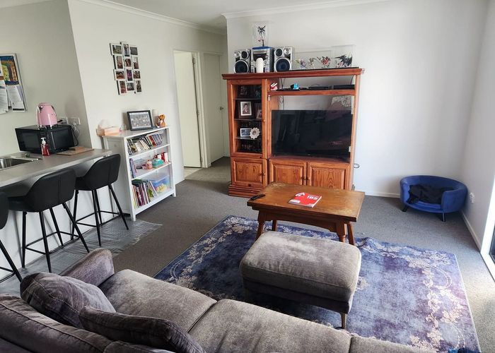  at 90A Tiraumea Drive, Pakuranga, Manukau City, Auckland