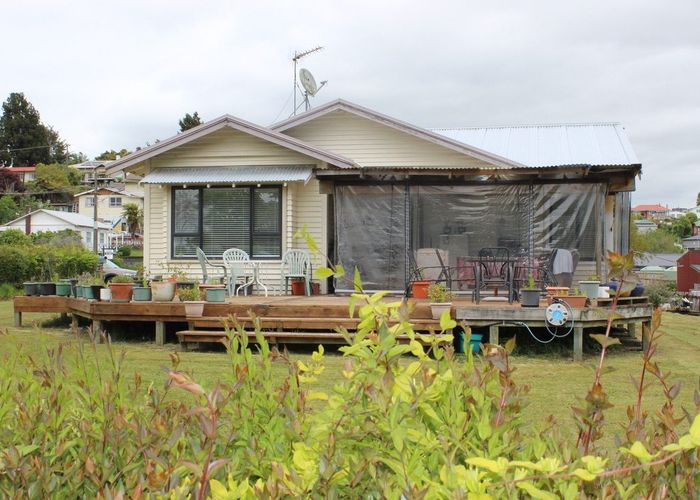  at 27 Rose Street, Tirau