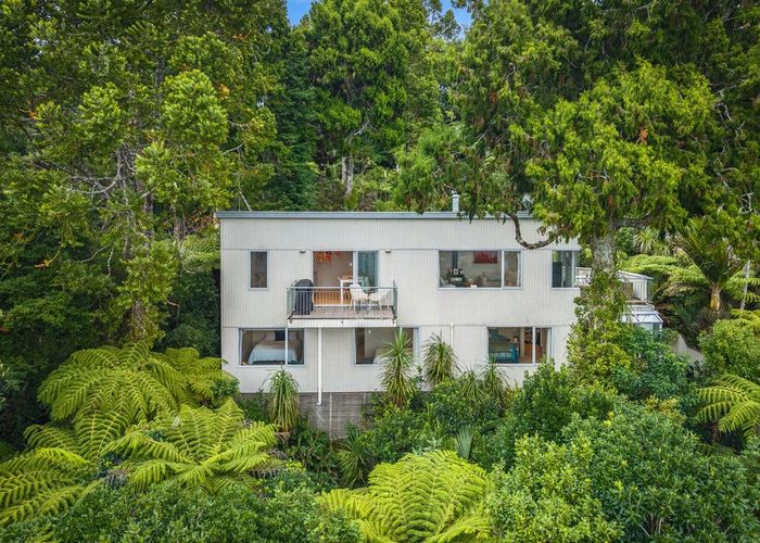  at Titirangi, Waitakere City, Auckland