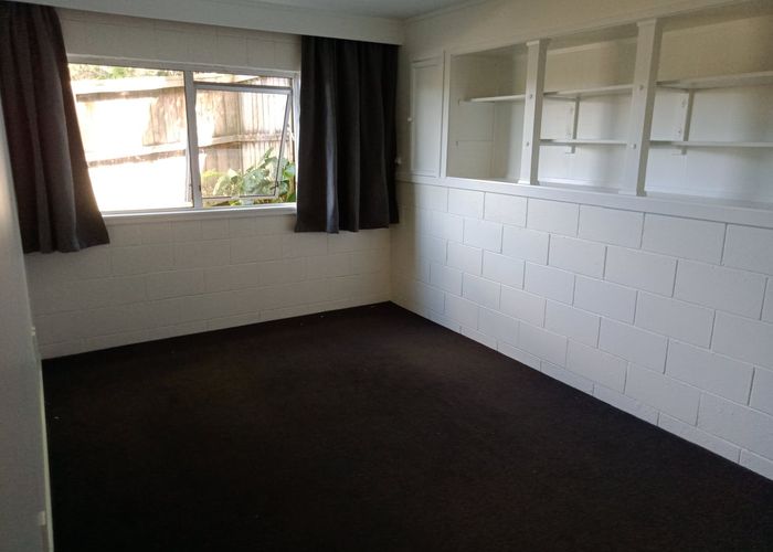  at 15 Verran Road, Birkenhead, Auckland