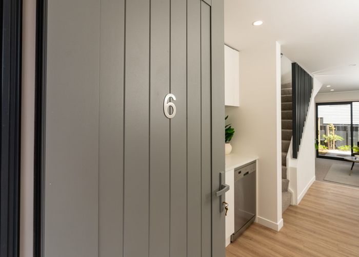  at 6/32 Kaihuia Street, Northland, Wellington, Wellington