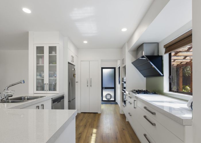  at 2/34 Sycamore Drive, Sunnynook, North Shore City, Auckland
