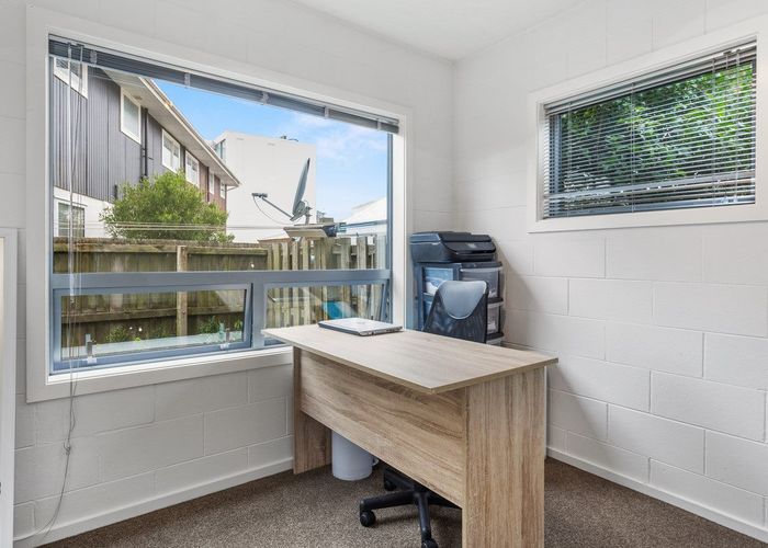  at 1/15 Marriner Street, Sumner, Christchurch