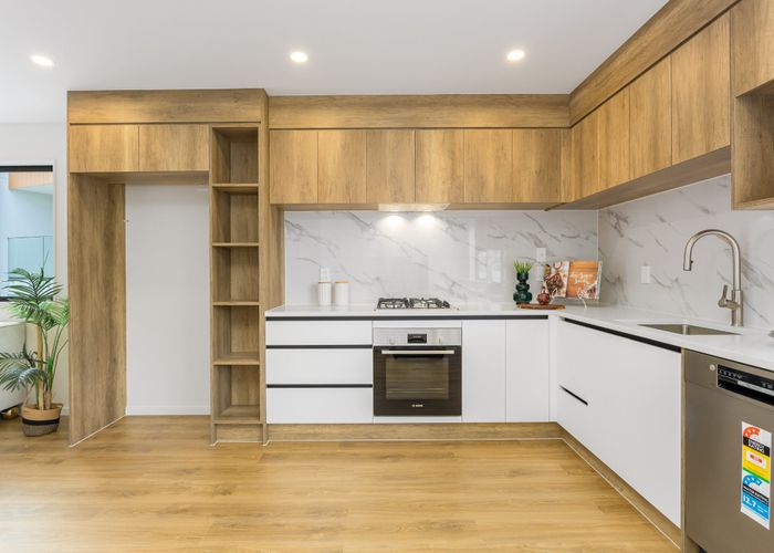  at 3/6 Woodhouse Place, West Harbour, Waitakere City, Auckland