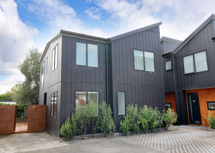  at 29 Glennandrew Drive, Half Moon Bay, Manukau City, Auckland