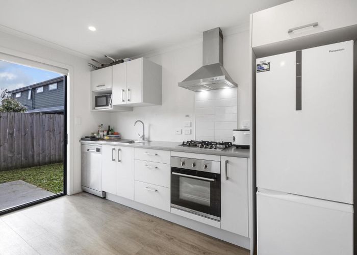  at 1/54 Helena Road, Hillcrest, Hamilton