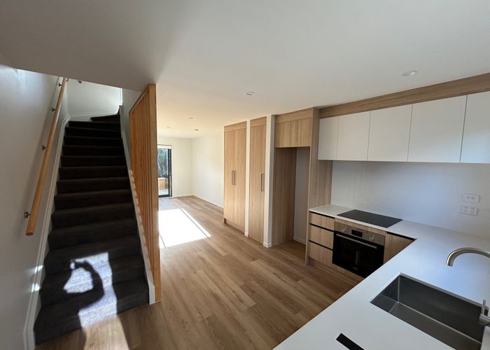  at 16/506 Glenfield Road, Glenfield, North Shore City, Auckland