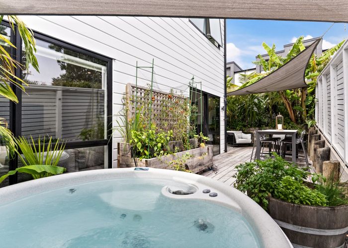  at 4 Timatanga Rise, Glen Innes, Auckland City, Auckland