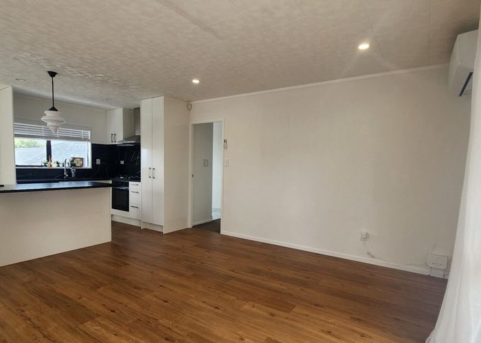  at 14 Riserra Drive, Ranui, Waitakere City, Auckland