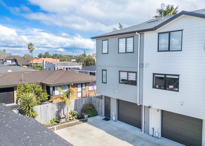  at 8/20 Charles Street, Papatoetoe, Auckland