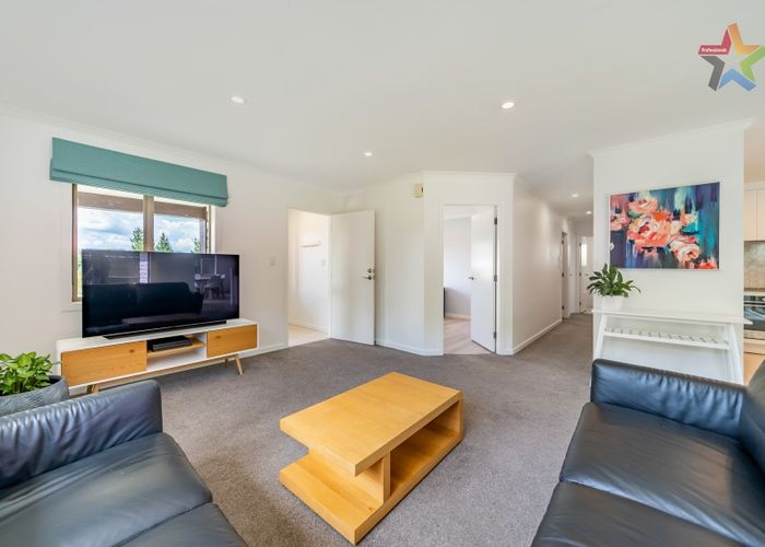  at 10 Meadowbank Drive, Belmont, Lower Hutt