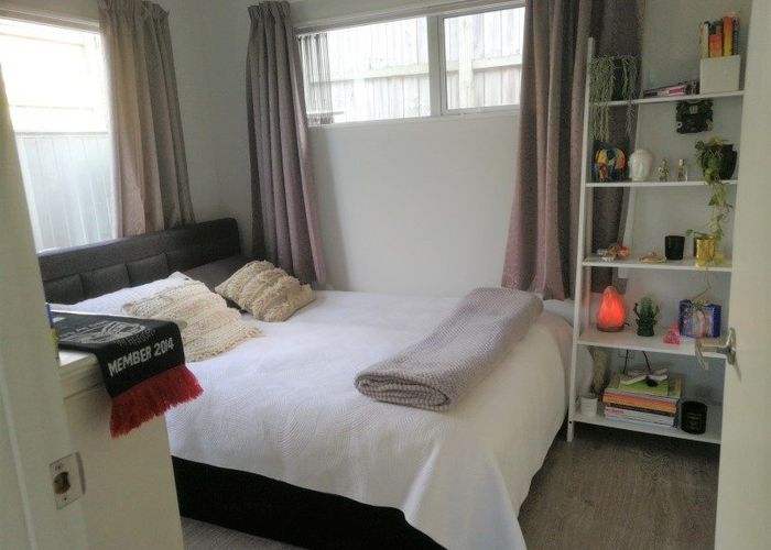  at flat/44 Penzance Road, Mairangi Bay, North Shore City, Auckland
