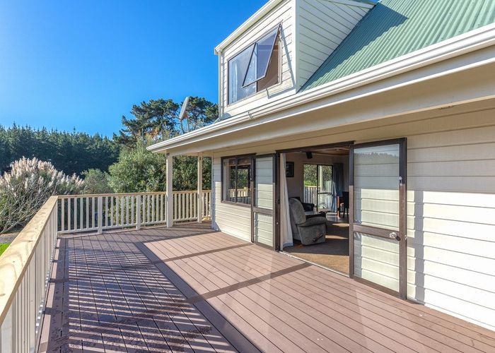  at 593 Waikawa Beach Road, Waikawa Beach, Horowhenua, Manawatu / Whanganui