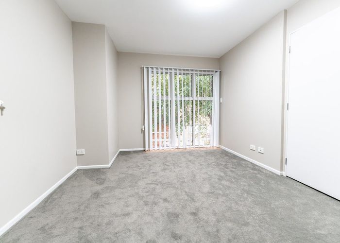  at 2/325 Mount Albert Road, Wesley, Auckland City, Auckland