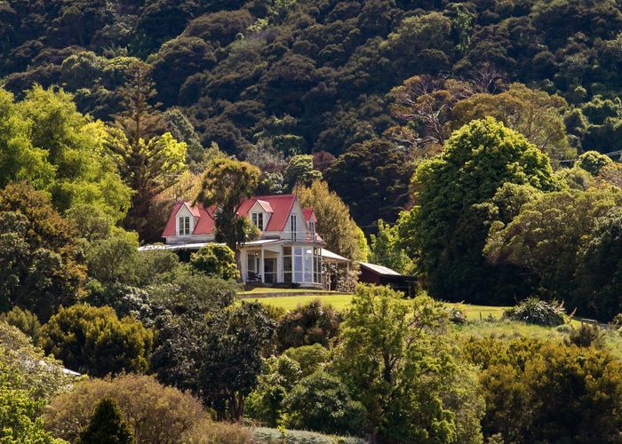 at 44 Cemetery Road, Wainui, French Farm