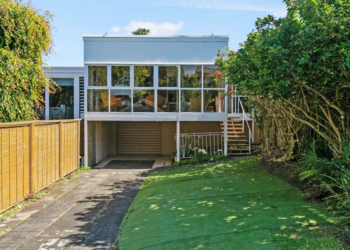  at 3/8 Dempsey Street, Remuera, Auckland