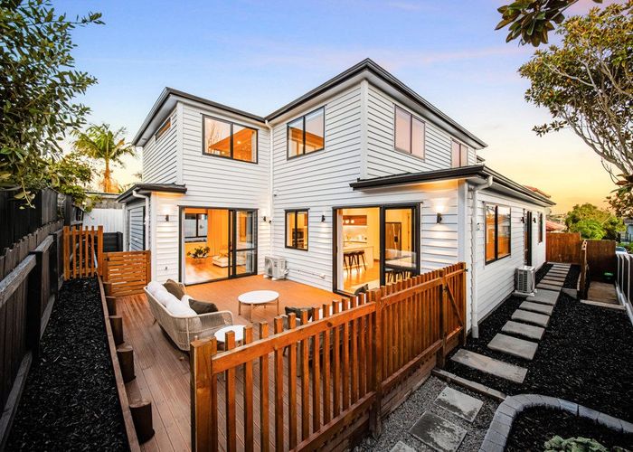  at 18A Horizon Way, West Harbour, Waitakere City, Auckland