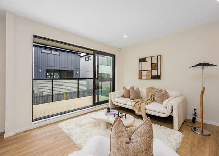  at 3/9 Catalina Crescent, Forrest Hill, North Shore City, Auckland