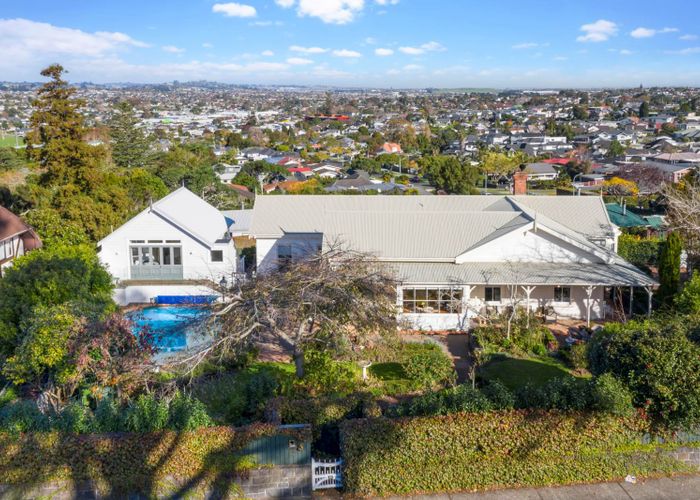  at 40 Ridge Road, Howick, Auckland