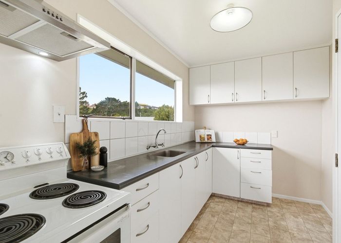  at 10A Kingsbridge Place, Newlands, Wellington, Wellington