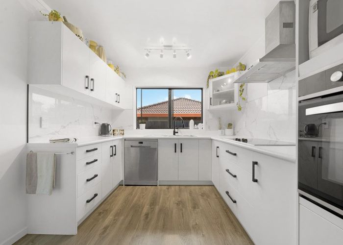  at 18A Sunnyside Crescent, Papatoetoe, Manukau City, Auckland