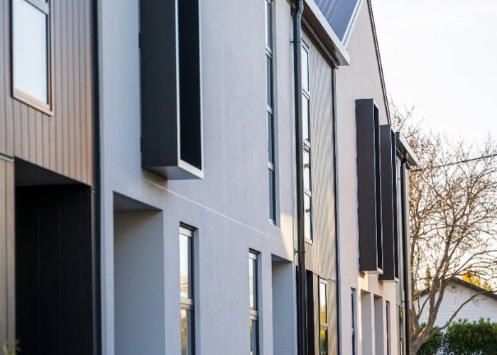  at 2/35 Gracefield Avenue, Christchurch Central, Christchurch