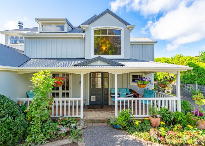  at 1032 Scenic Drive North, Swanson, Waitakere City, Auckland