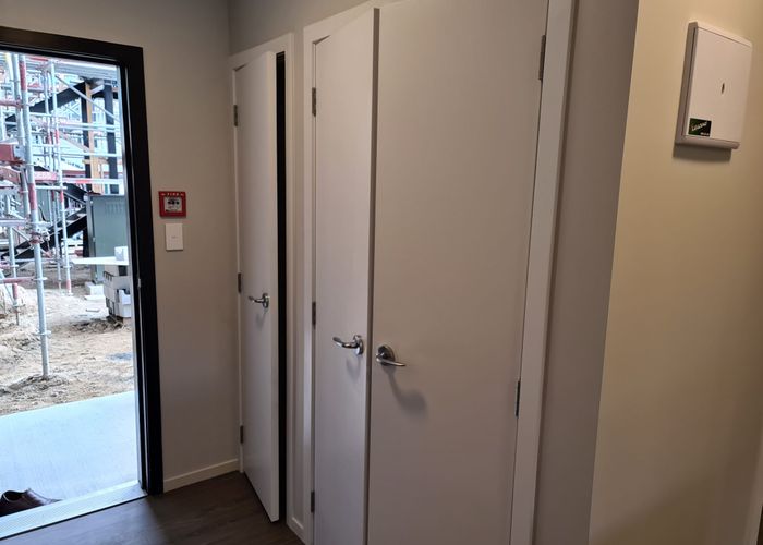  at 4/17 Vialou Street, Hamilton Central, Hamilton