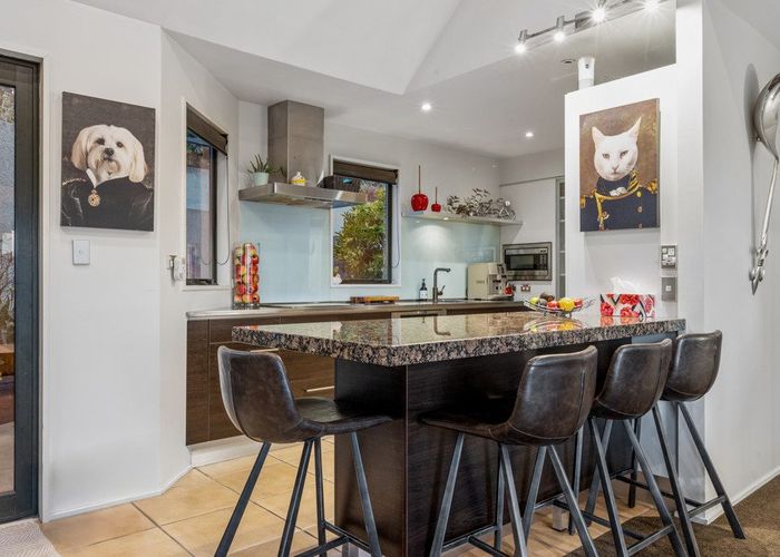  at 24 Lucknow Place, Cashmere, Christchurch City, Canterbury