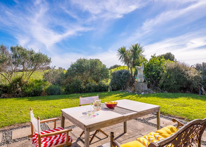  at 21 Sandown Road, Te Horo Beach