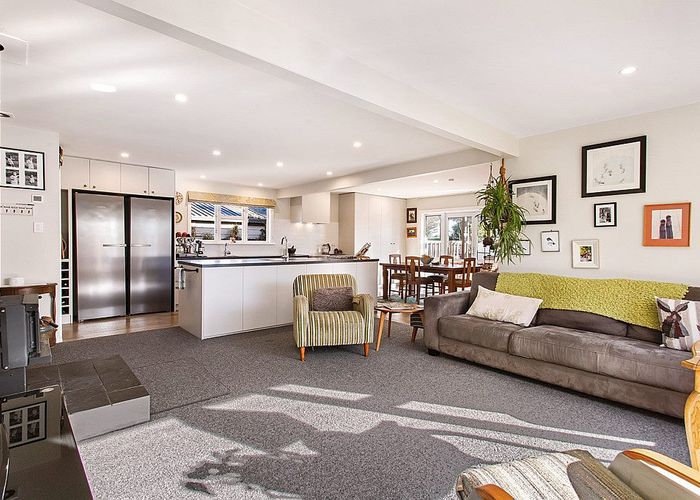 Free property data for 9 Martbern Crescent, Christchurch