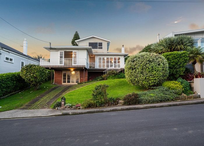  at 21 Tizard Road, Birkenhead, North Shore City, Auckland