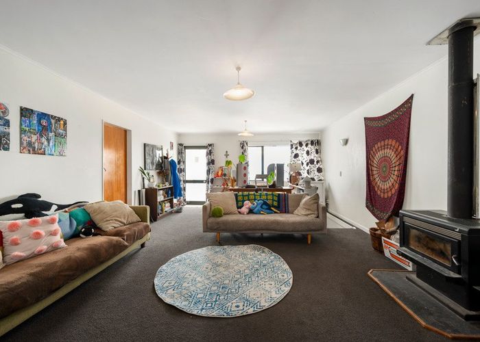  at 392 The Esplanade, Island Bay, Wellington, Wellington